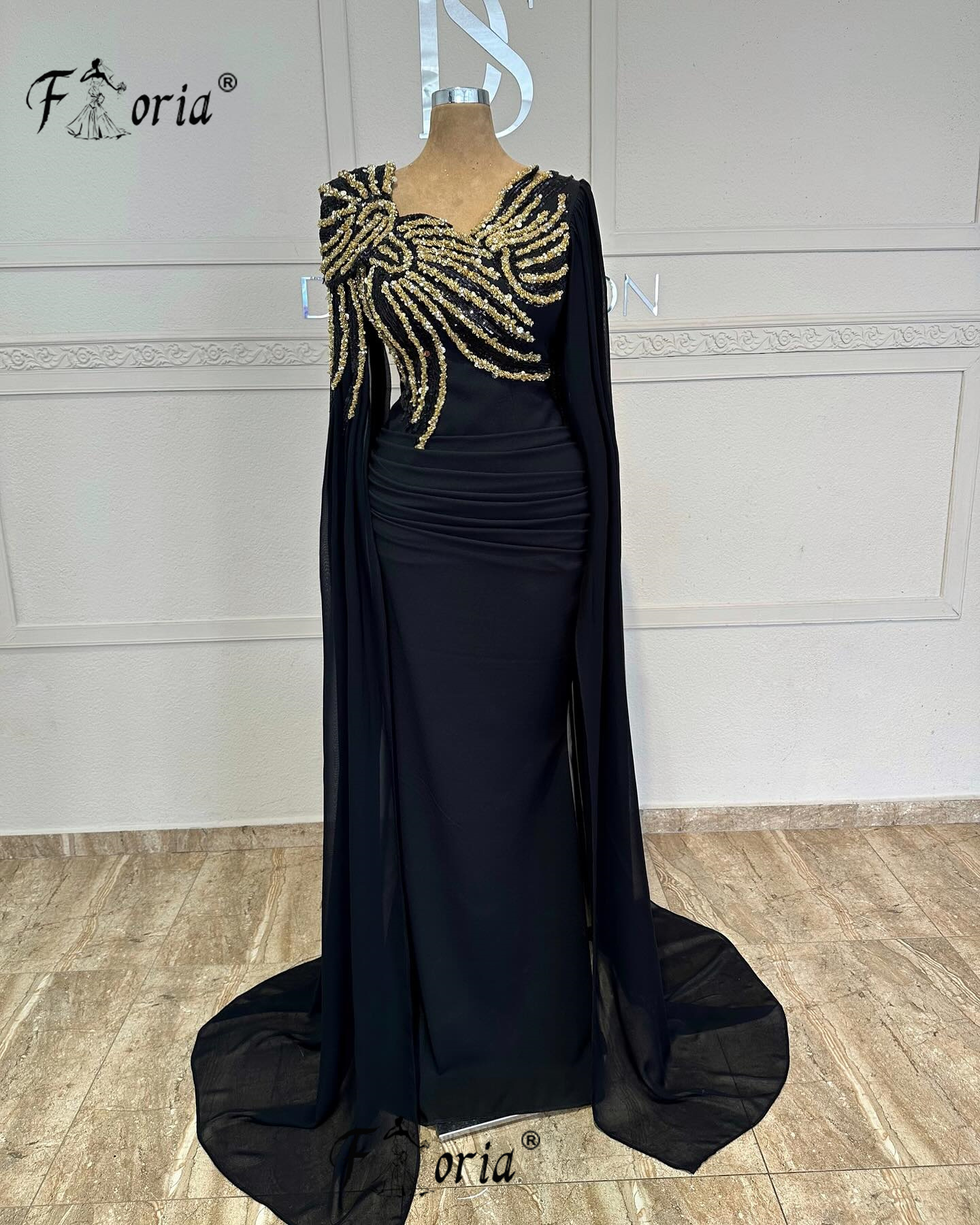 Dubai Woman Black Mermaid Form - огляд і ціна Embroidery Gold