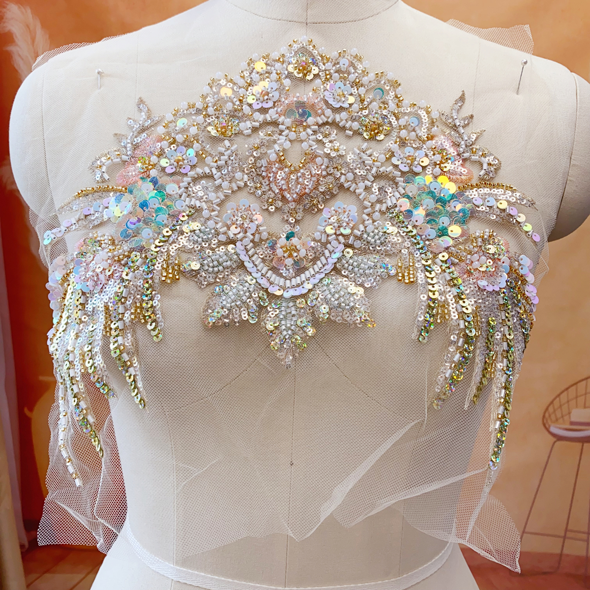 Champagne Gold Fish Scale Sequ - огляд і ціна Embroidery Gold