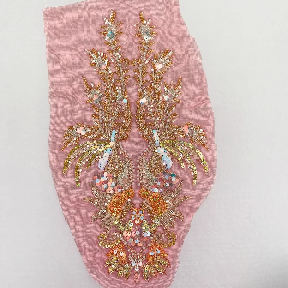 Champagne Gold Fish Scale Sequ - огляд і ціна Embroidery Gold