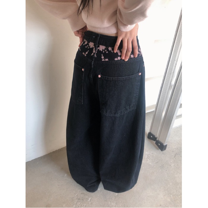 High Waist Sakura Embroidery W - огляд і ціна Embroidery Jeans Sakura
