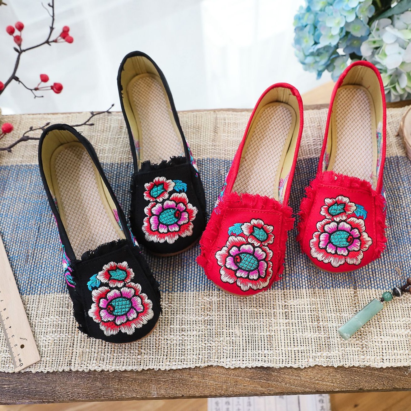 Woman Woven Shoes New Ethnic S - огляд і ціна Embroidery Shoes